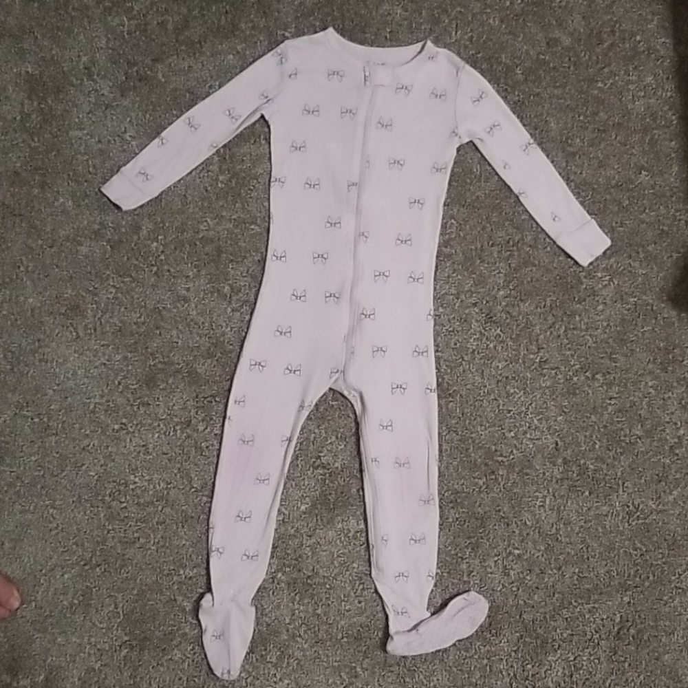 Old Navy One piece footed Pajama